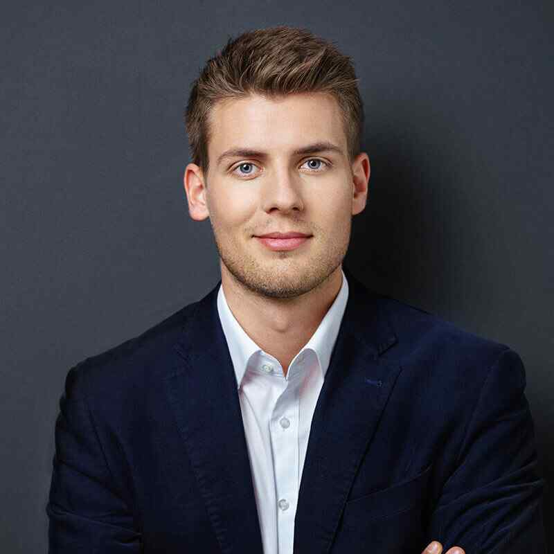 https://www.harringtonhouselawfirm.com/wp-content/uploads/2019/10/image_team_04.jpg