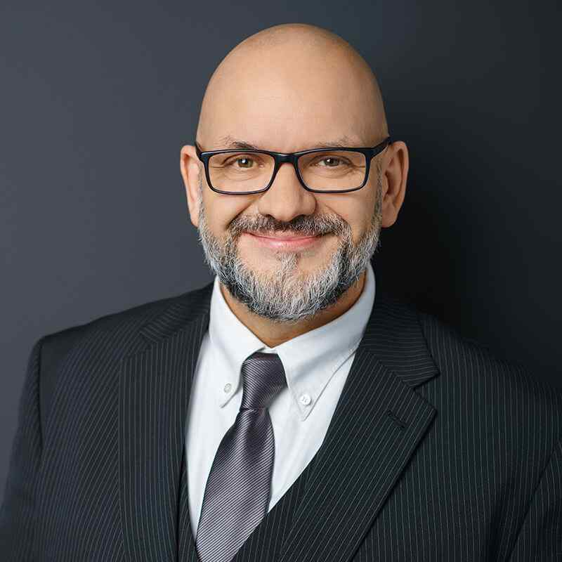 https://www.harringtonhouselawfirm.com/wp-content/uploads/2019/10/image_team_07.jpg